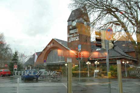 Der Travemünder Strandbahnhof wurde mit Millionenaufwand saniert. Foto: NORMANN