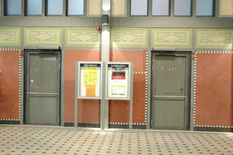 »Schon beim Einbau die Lachnummer bei den Handwerkern«. Die Toilettenanlage im Strandbahnhof. Foto: ARCHIV TRAVEMUENDE-AKTUELL.DE