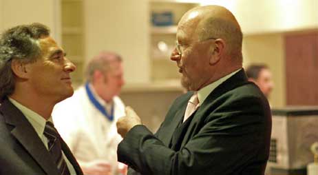 Bürgermeister Bernd Saxe und der Ortsrats-Vorsitzende Richard Schrader. Foto: KARL ERHARD VÖGELE