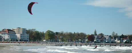 Travemünde Aktuell: Pause für Kitesurfer