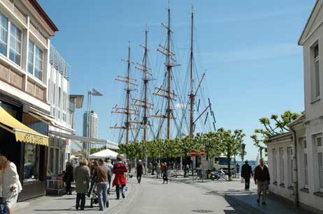 Die »SEDOV« hat heute schon am Ostpreußenkai festgemacht. Foto: RD 