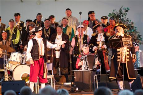 Travemünde Aktuell: Erfolg für neues Konzept des Jazz- und Shanty-Weekends in Travemünde