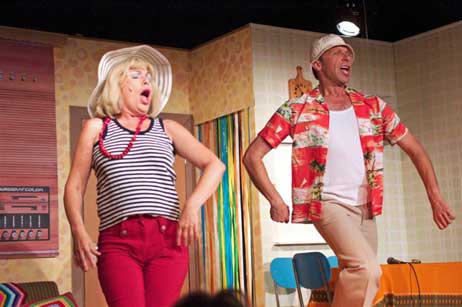 Travemünde Aktuell: Theaterschiff am Priwall: Jetzt geht es los!