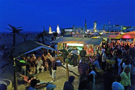 Travemünde Aktuell: Illuminierung der Passat