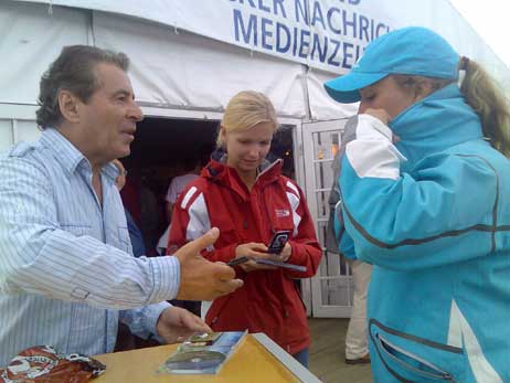 Die ganze Zeit über dabei, war José Ferreiras, worüber sich viele alte und neue Fans freuten. Er gab fleißig Autogramme vorm Medienzelt. Foto: RD