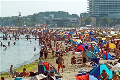 Ein Foto ist eine Sache, aber eigentlich muss man das erlebt haben: Legen Sie einen Strand-Tag ein! Foto: KARL ERHARD VÖGELE 