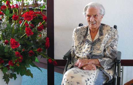 Frau Bettina Stüben ist 100 Jahre alt. Sie zog als eine der ersten Bewohnerinnen im Rosenhof ein, am 20. August 1992! Foto: ROSENHOF 