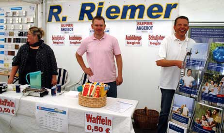 Fahrschule Riemer und Allianz M. Schäper.