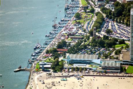 Travemünde Aktuell: Zwei Flying P-Liner aus der Möwenperspektive