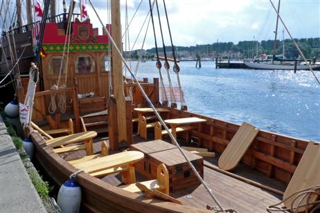 Travemünde Aktuell: Im Fischereihafen ist immer was los