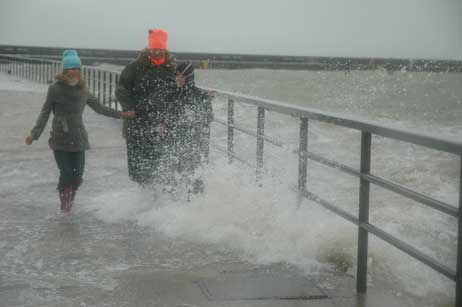 Travemünde Aktuell: Sturm gucken