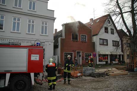 Travemünde Aktuell: Noch zwei Sekunden, dann hätte es richtig gekracht: