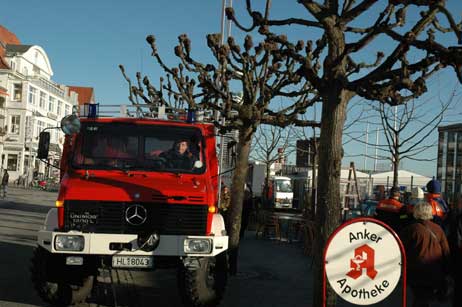 Travemünde Aktuell: Vorderreihe: