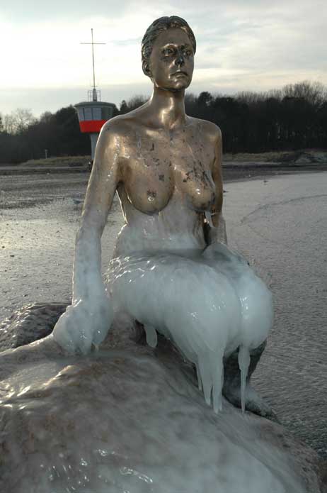Travemünde Aktuell: Eis-Nymphe