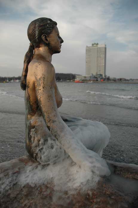 Travemünde Aktuell: Eis-Nymphe