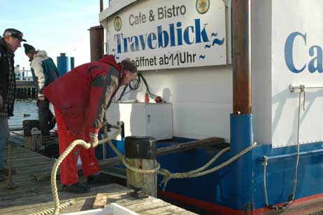 Travemünde Aktuell: Ein Restaurant auf kleiner Fahrt