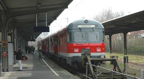 Seit heute fahren wieder Züge zwischen Travemünde und Lübeck. Foto: TA 