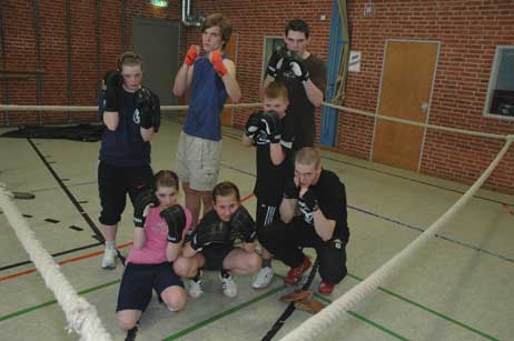 Die aktiven vom Team der Travemünder Fitness-Boxer treten erstmals öffentlich in Travemünde gegen eine Auswahl aus Schleswig-Holstein an. Foto: HELGE NORMANN