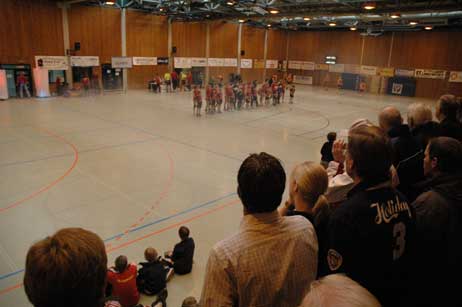Die Steenkamp-Halle war heute gut besucht. Foto: TA 