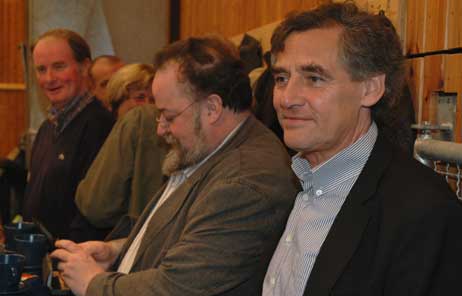 Unter den Zuschauern Klaus Petersen, Wolfgang Baasch und Bernd Saxe. Foto: TA 