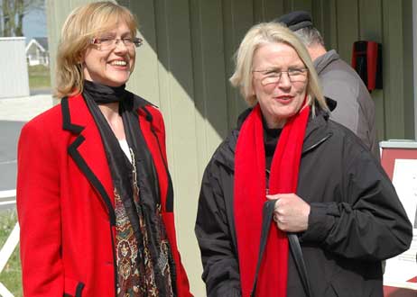 Ferienpark-Managerin Katharina Klimmeck und Gabriele Hiller-Ohm. Foto: TA 