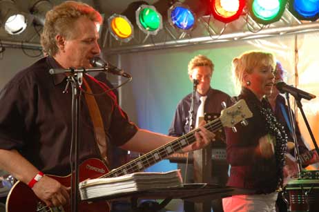 Im der »Rauch Sailors Lounge« spielt die Lübecker Band »Take Five«. Foto: TA