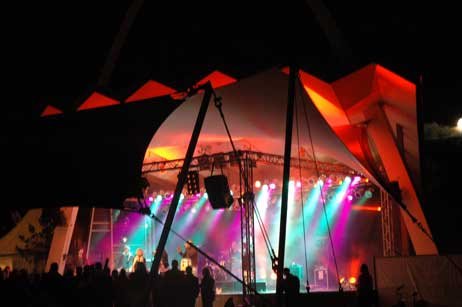 Größte Bühne auf der Meile ist die Musikbühne im Brügmanngarten. Foto: TA