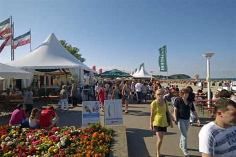 Travemünde Aktuell: Super Spielspaß für die Kleinen, Erlebnis-Shopping für die Großen
