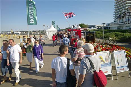 Travemünde Aktuell: Super Spielspaß für die Kleinen, Erlebnis-Shopping für die Großen