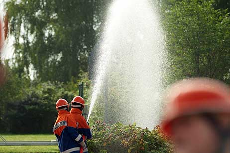 Travemünde Aktuell: Jugendfeuerwehr übt auf dem Priwall