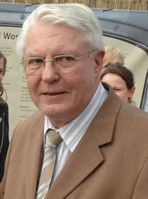Fasste die umstrittene Entscheidung und gerät jetzt selbst in die Kritik: Lübecks Wirtschaftssenator Wolfgang Halbedel (CDU). Foto: ARCHIV TA