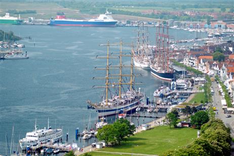 Travemünde Aktuell: Die MIR nimmt Kurs auf Travemünde
