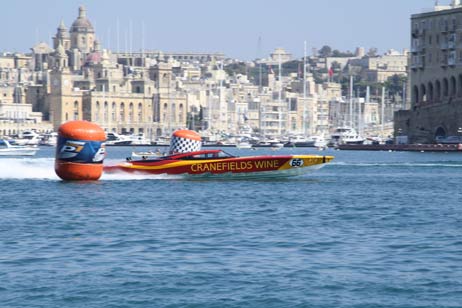 Die »Cranefields Wine« beim Malta Grand Prix of the Sea. Foto: SEAREX Offshore Racing Team 