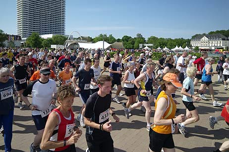 Travemünde Aktuell: Stadtlauf: Mehr als 700 Läufer am Start