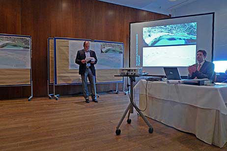 Kurdirektor Uwe Kirchhoff bei der Eröffnung des Workshops.