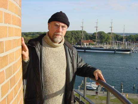 Burkhard Wunder begeistert immer wieder die Leuchtturmbesucher mit seinen Geschichten. Foto: TA 