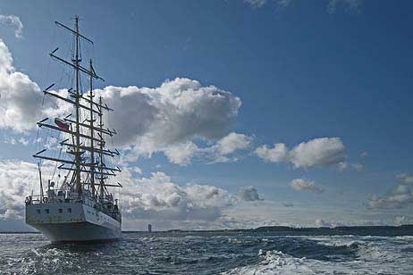 Travemünde Aktuell: Einen Seelotsen für die MIR
