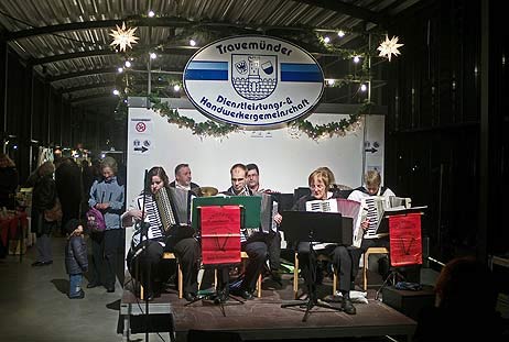Travemünde Aktuell: Nikolausmarkt 2009 eröffnet