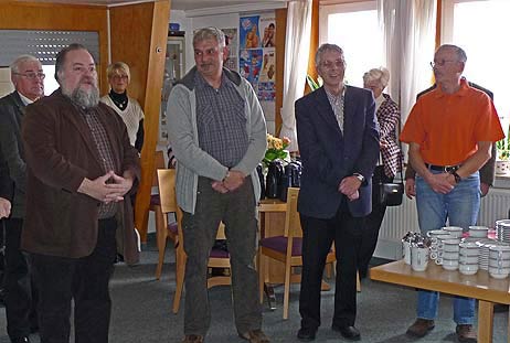 MdL Wolfgang Baasch, Jörg Lambrecht, 1. Vorsitzender Naturfreunde Lübeck, Jens Kosmale, Geschäftsführer vom Bundesforum Kinder- und Jugendreisen und Heimleiter Johannes Kitzerow bei den Begrüßungsansprachen (v.l.n.r.). Alle Fotos: Karl Erhard Vögele