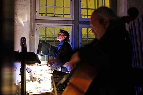 Travemünde Aktuell: Farblichtkonzert Lichtklänge