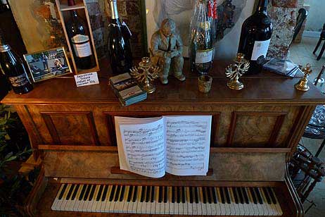 Travemünde Aktuell: Musikalischer Salon im Weinkabinett