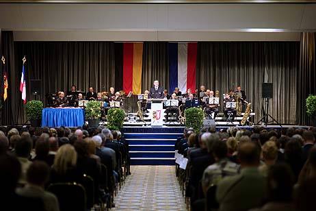 Begrüßung der 68 jungen Polizisten und Polizistinnen einschließlich deren Angehörige und Gäste im Kongressaal des Maritim-Hotel Travemünde durch den Leiter der Fachinspektion Ausbildung Polizeidirektor Michael Kock. Alle Fotos: KARL ERHARD VÖGELE