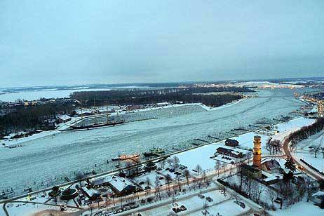 Travemünde Aktuell: Es friert wieder kräftig auf der Trave
