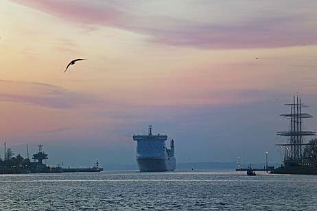 Travemünde Aktuell: Wonnemonat Mai begann mit Sonne am Morgen