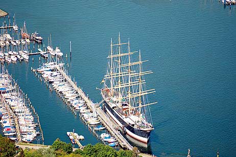 Travemünde Aktuell: Ausstellung zu »50 Jahre Passat in Travemünde« im Industriemuseum Geschichteswerkstatt Herrenwyk eröffnet