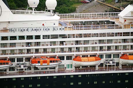 Travemünde Aktuell: Prinsendam in Travemünde