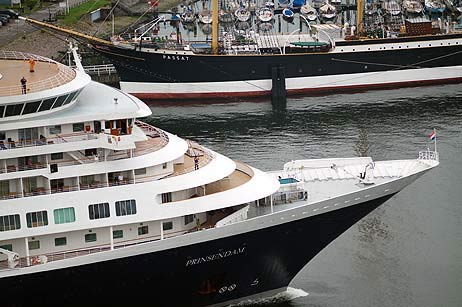 Travemünde Aktuell: Prinsendam in Travemünde