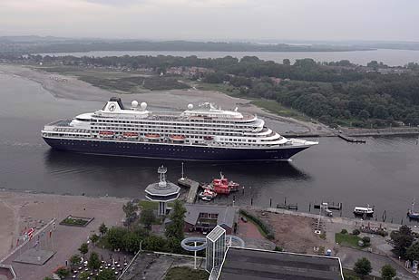 Travemünde Aktuell: Prinsendam in Travemünde