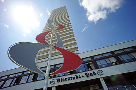 Wind-Art-Kunstwerk vor dem Maritim Strandhotel. Alle Fotos: KARL ERHARD VÖGELE 