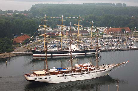Travemünde Aktuell: Luxus unter Segeln